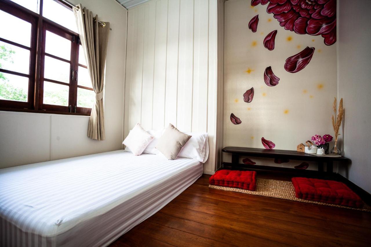 Baan Suan Krung Kao Hotell Ayutthaya Eksteriør bilde