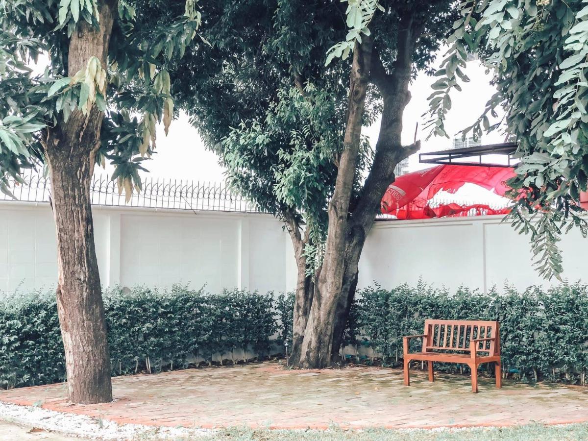 Baan Suan Krung Kao Hotell Ayutthaya Eksteriør bilde